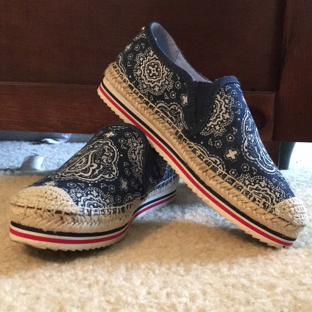 COPY - Blue Flats/Sandals